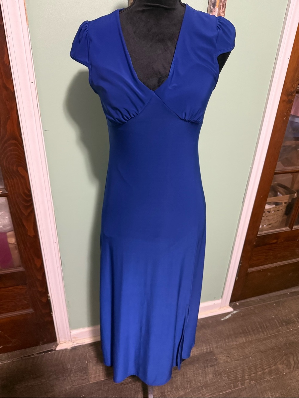 NWOT Royal Blue cap sleeve V-neck jersey Women's Dress large